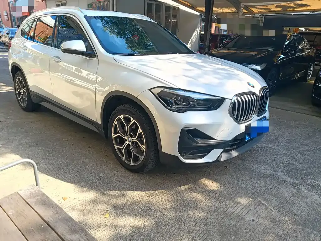 BMW X1 — фото 10