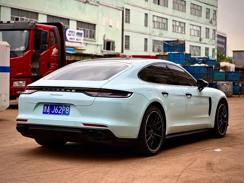 Porsche Panamera — фото 6