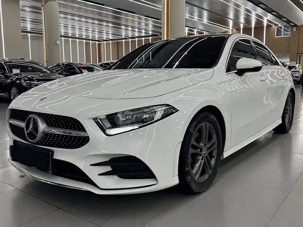 Mercedes-Benz A-Class — фото 1