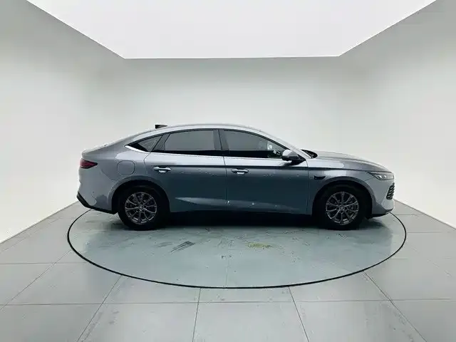 BYD Qin L — фото 7