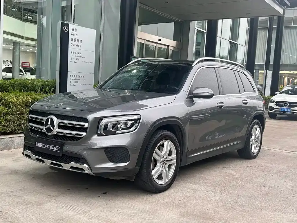 Mercedes-Benz GLB — фото 1