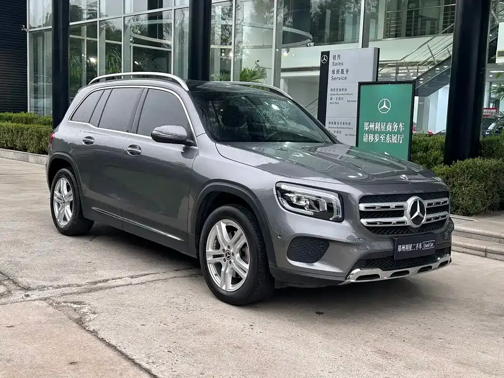 Mercedes-Benz GLB — фото 10