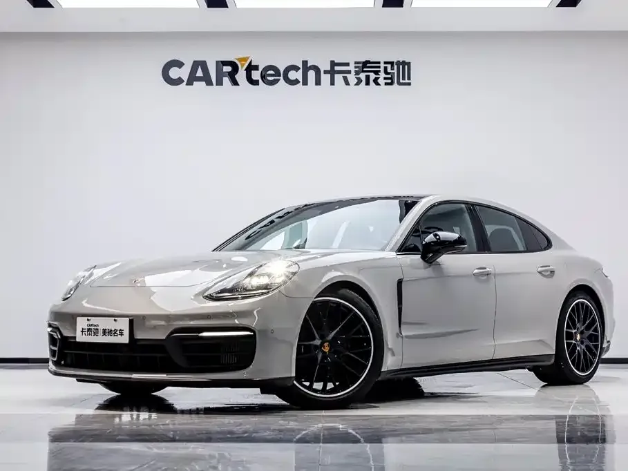 Porsche Panamera — фото 1
