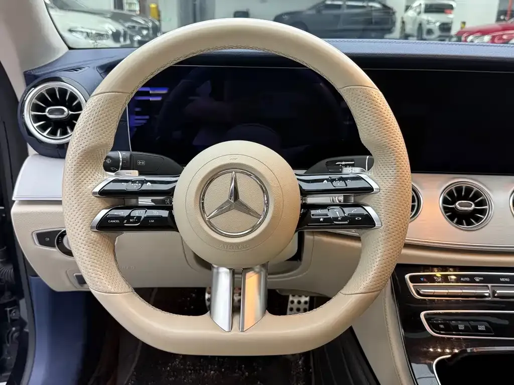 Mercedes-Benz E-Class (Import) — фото 5
