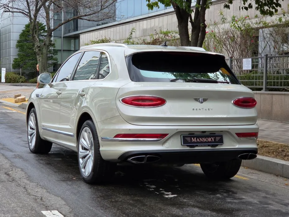 Bentley Bentayga — фото 5