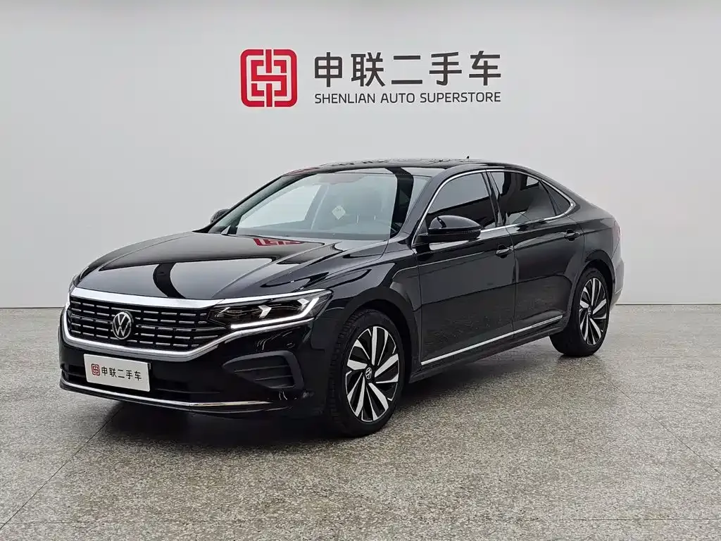 Volkswagen Passat — фото 1