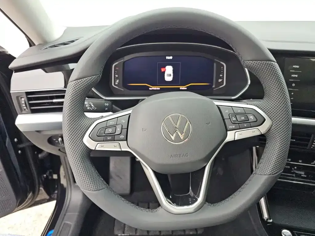 Volkswagen Passat — фото 6