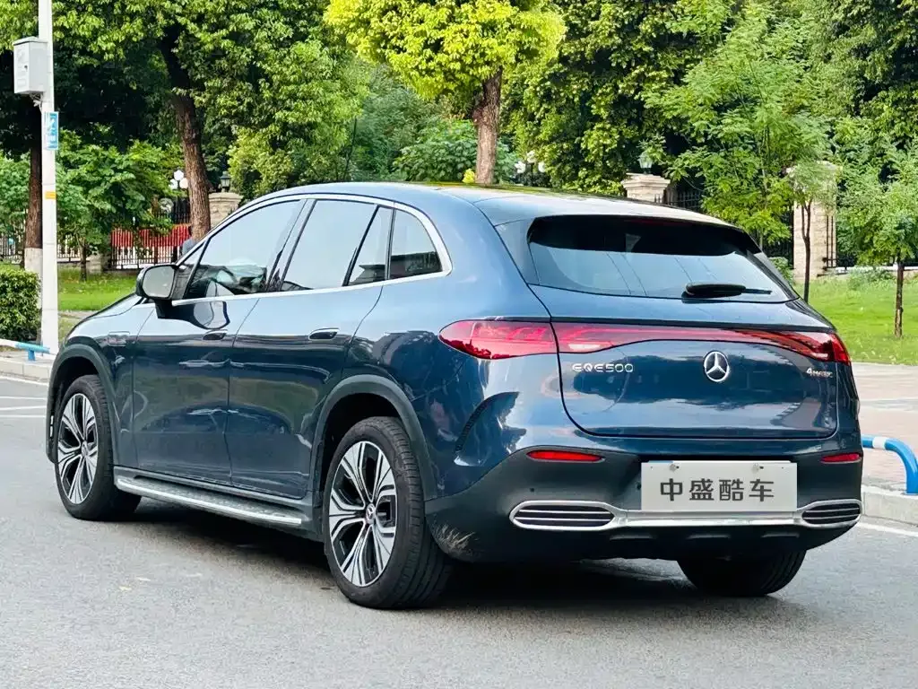Mercedes-Benz EQE SUV — фото 10