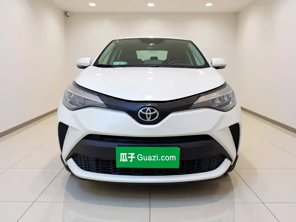 Toyota C-HR — фото 7
