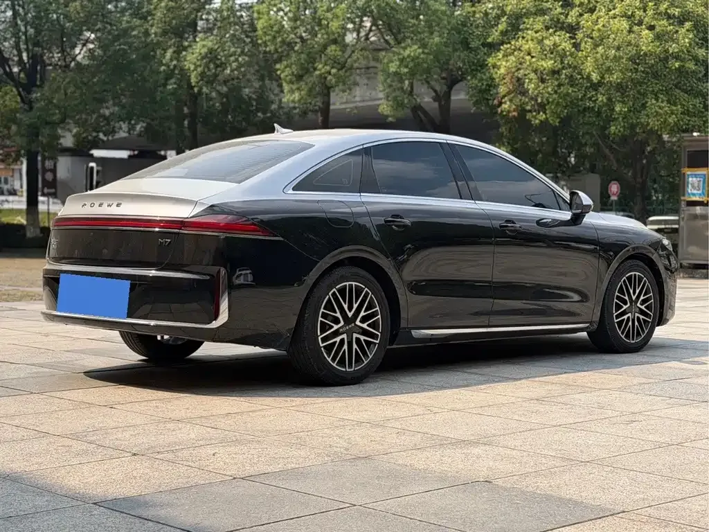 Roewe M7 DMH — фото 7