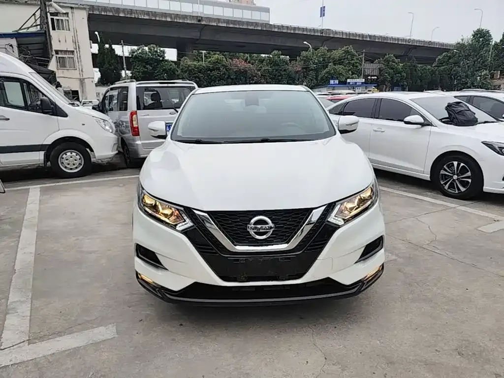 Nissan Qashqai — фото 3