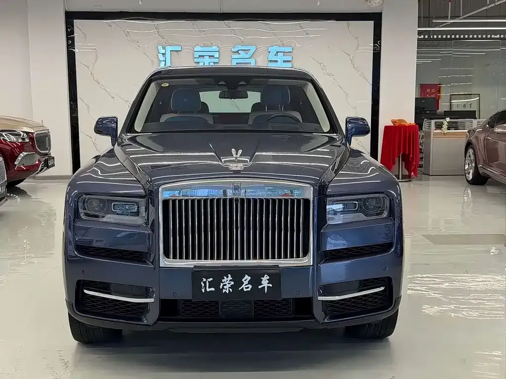 Rolls-Royce Cullinan — фото 10