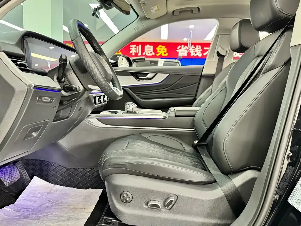 Hongqi HS5 — фото 2