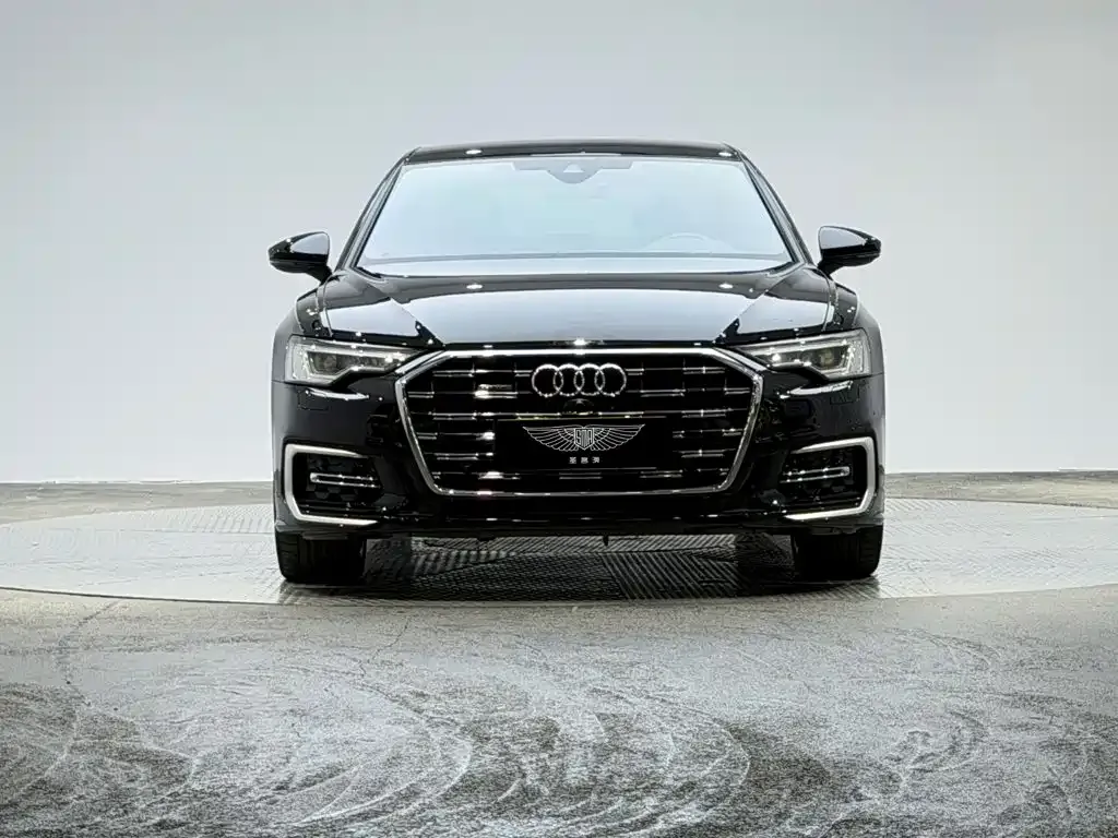 Audi A6L — фото 2