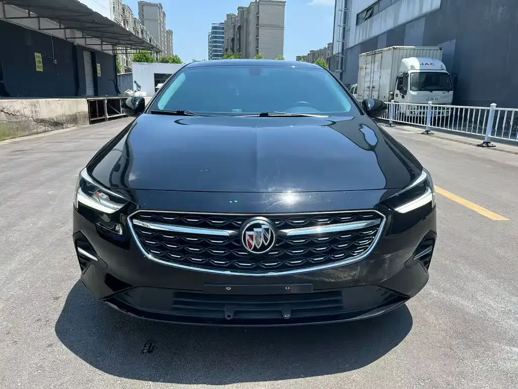 Buick Regal — фото 2