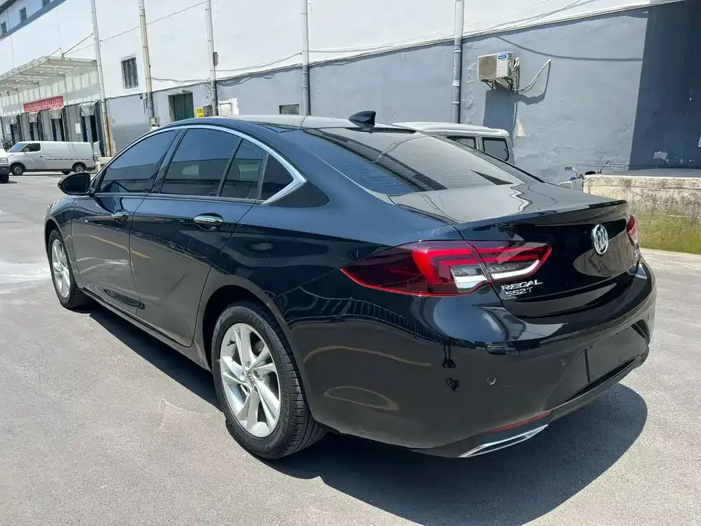 Buick Regal — фото 7