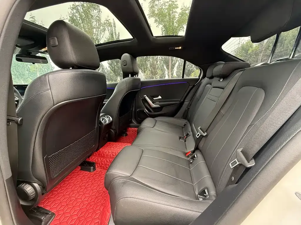 Mercedes-Benz A-Class — фото 10