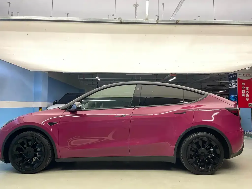 Tesla Model Y — фото 9