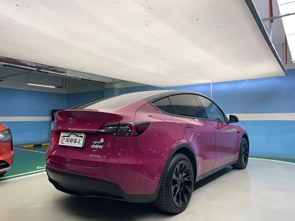 Tesla Model Y — фото 7