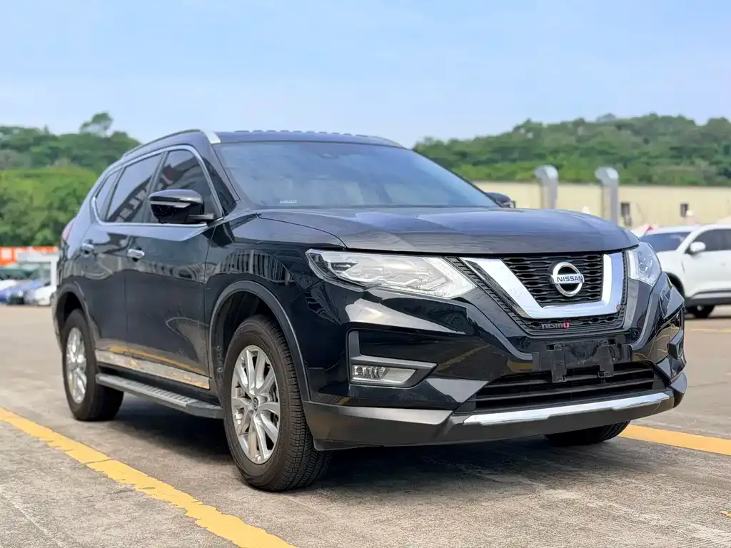 Nissan X-Trail — фото 8