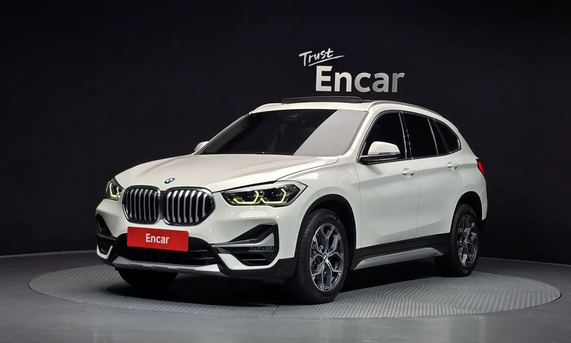BMW X1 — фото 1