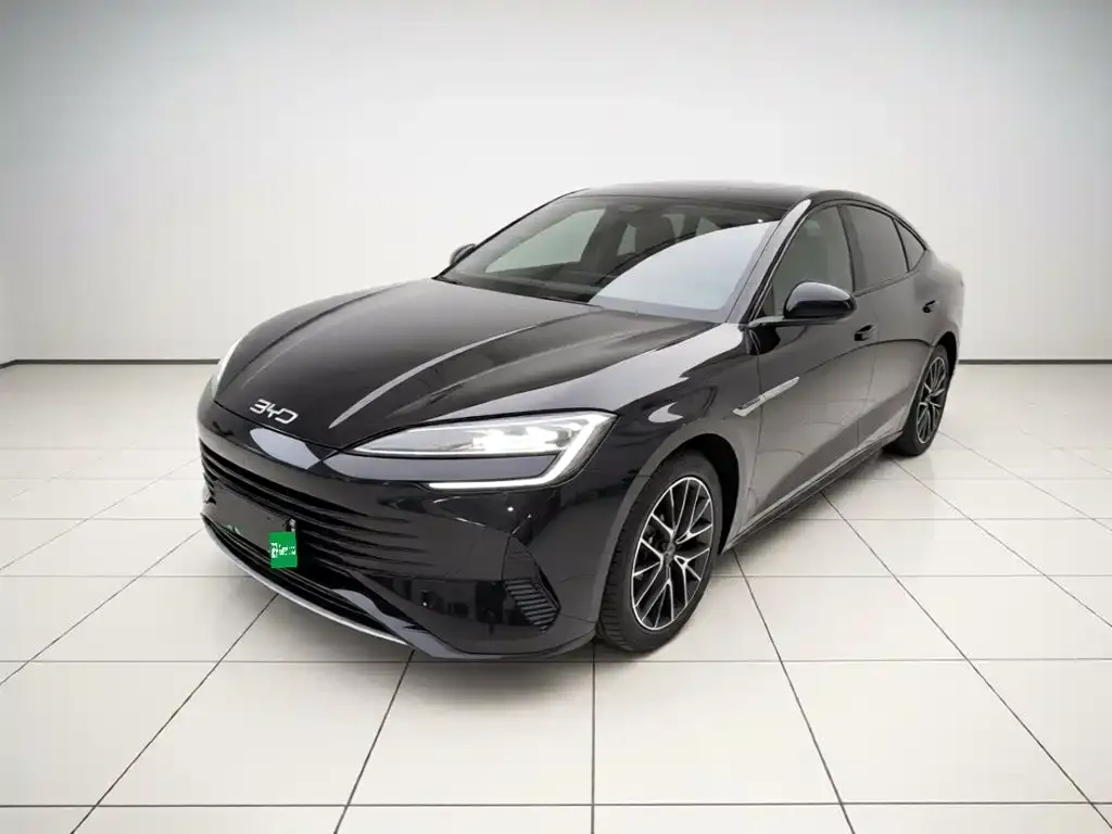 BYD Seal — фото 1