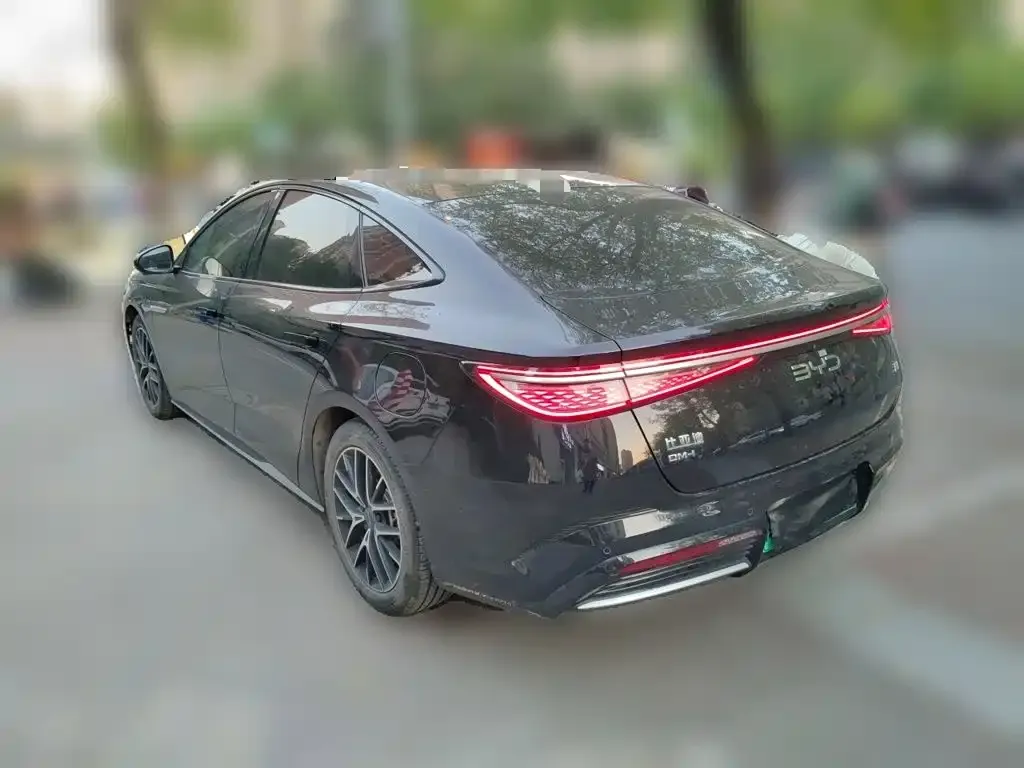 BYD Seal — фото 9