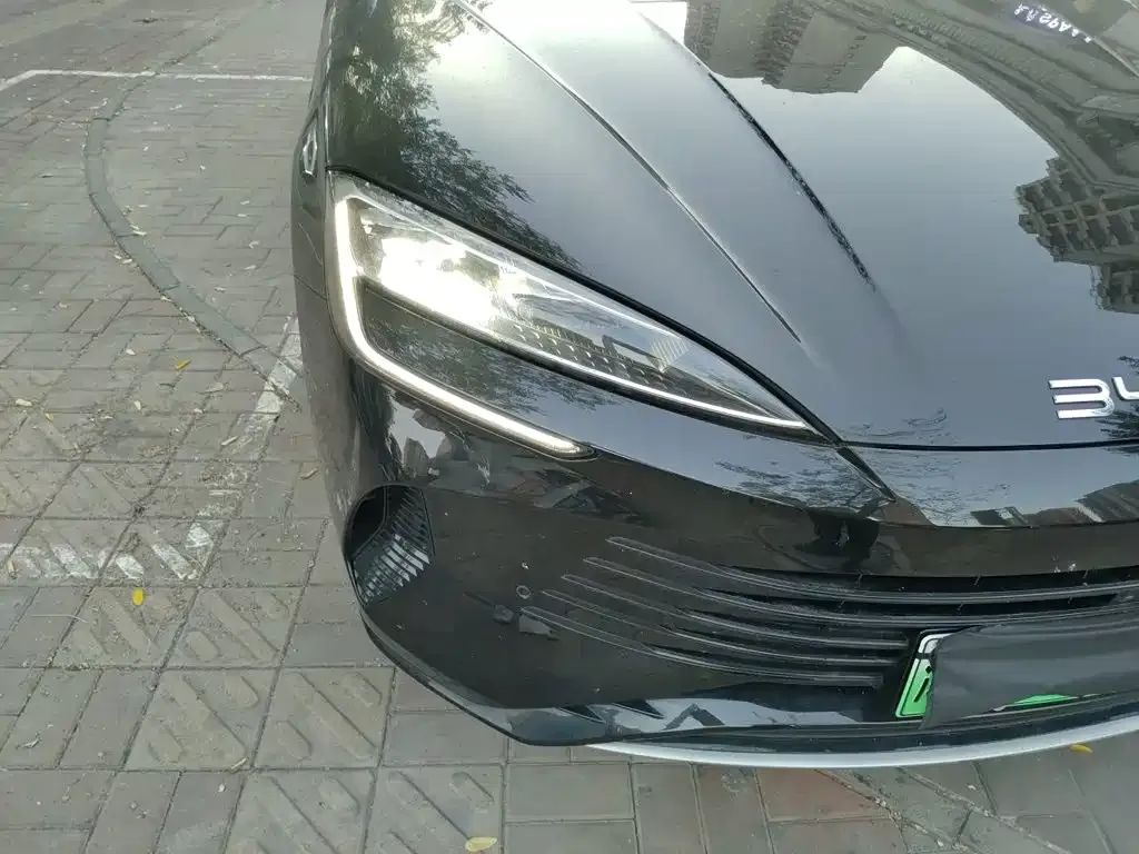 BYD Seal — фото 6