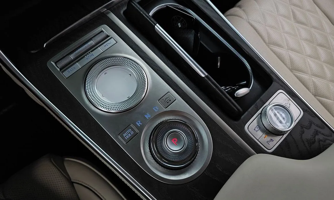 Genesis GV80 — фото 10