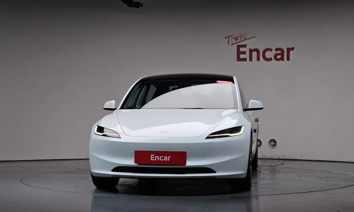 Tesla Model 3 — фото 4