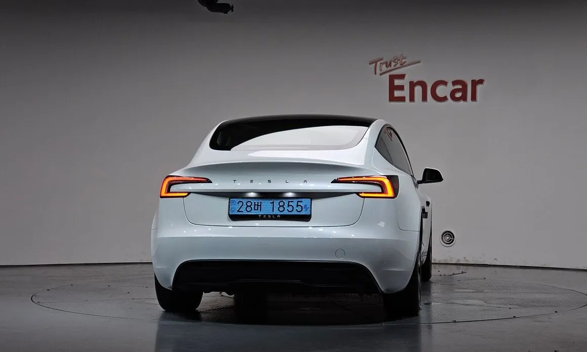 Tesla Model 3 — фото 2