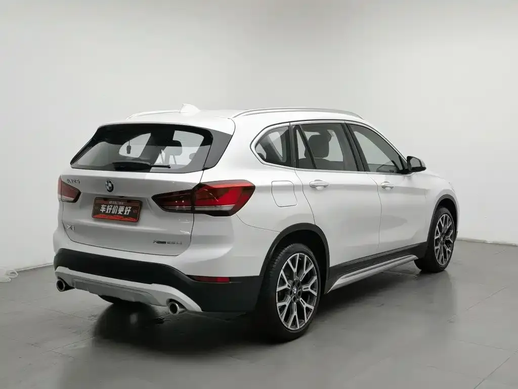 BMW X1 — фото 2