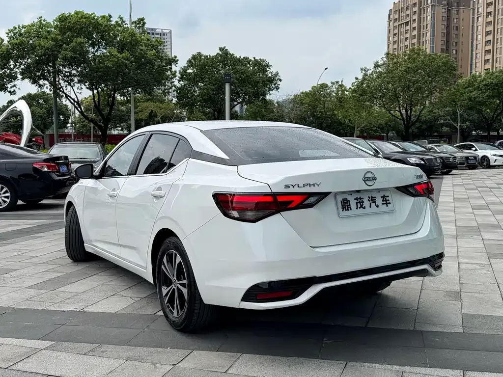 Nissan Sylphy — фото 10