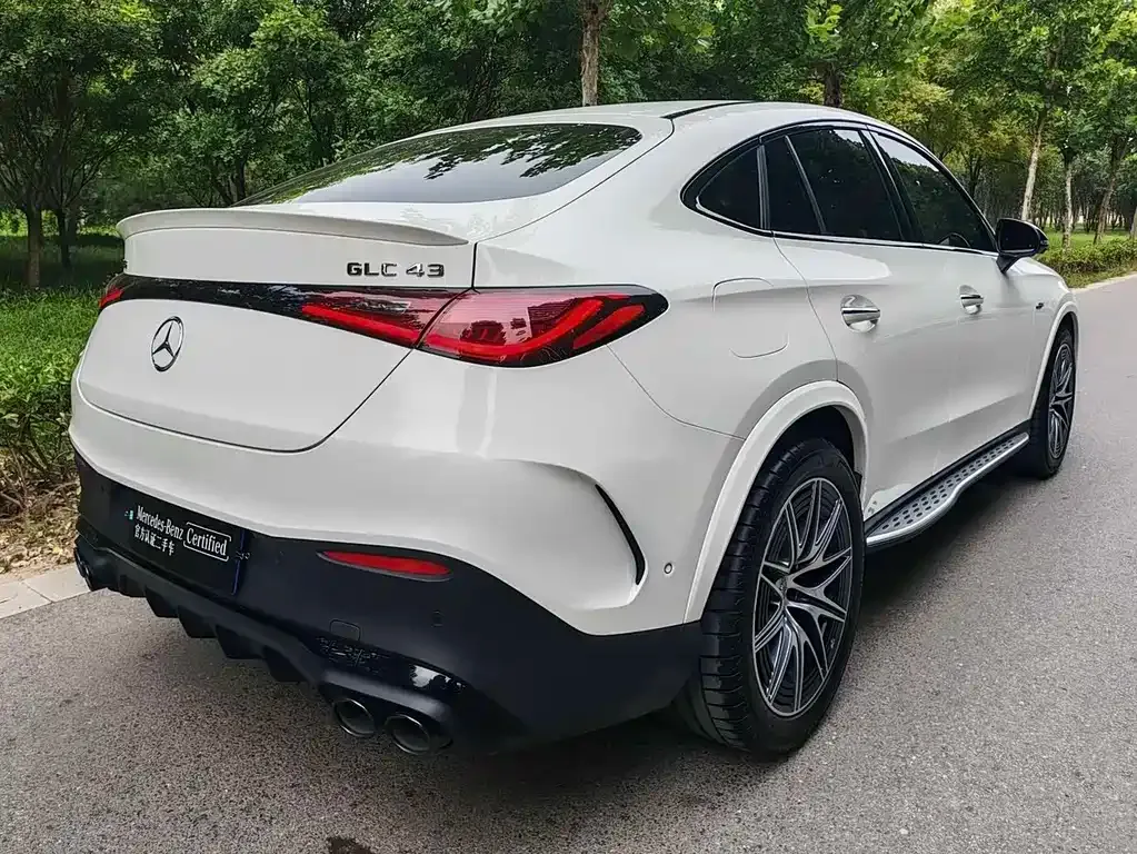 Mercedes-Benz GLC Coupe AMG — фото 10