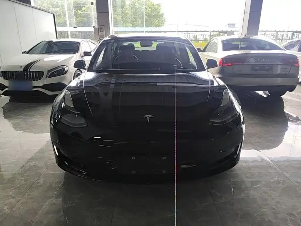 Tesla Model 3 — фото 6