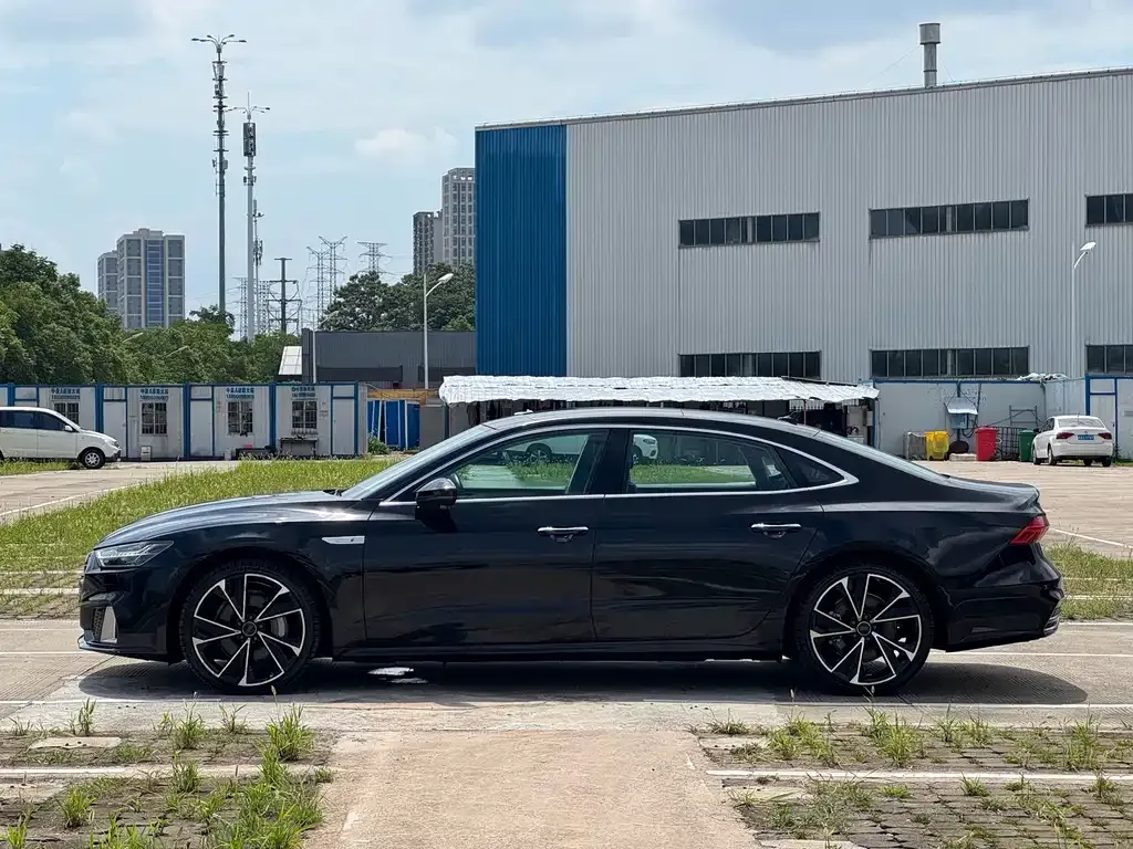 Audi A7L — фото 4