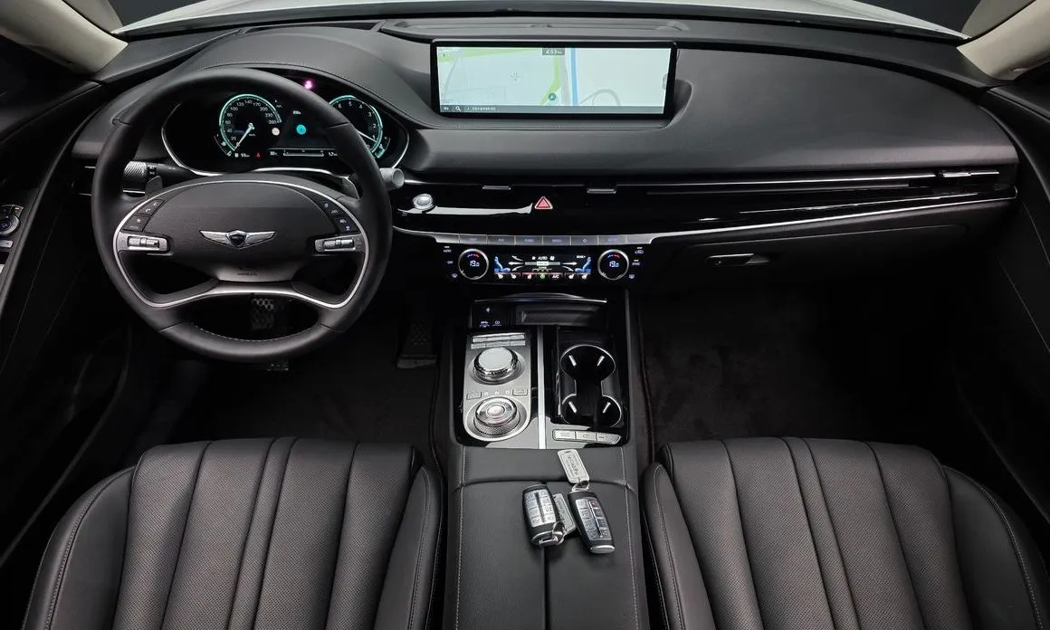 Genesis G80 — фото 9