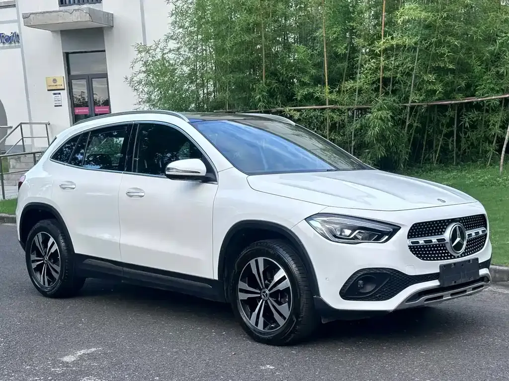Mercedes-Benz GLA — фото 8