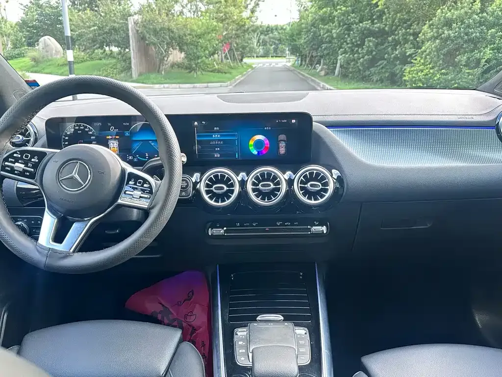 Mercedes-Benz GLA — фото 7