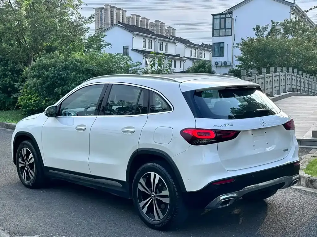 Mercedes-Benz GLA — фото 3
