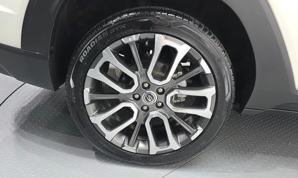 KG Mobility (Ssangyong) Torres — фото 10