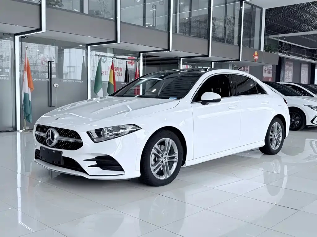 Mercedes-Benz A-Class — фото 1