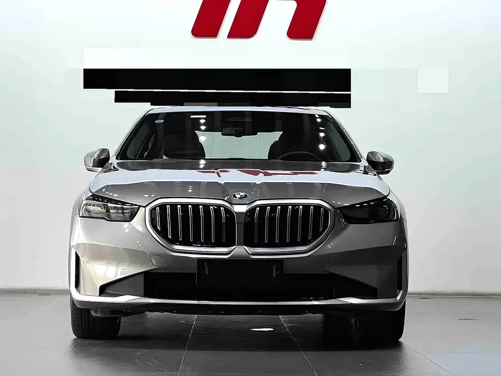 BMW 5 Series — фото 5