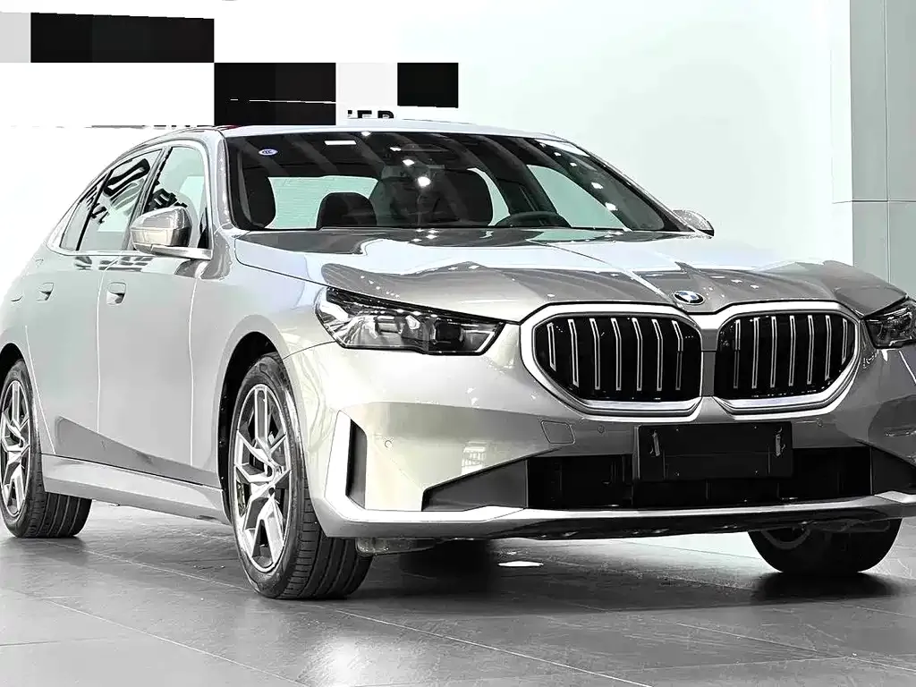 BMW 5 Series — фото 6