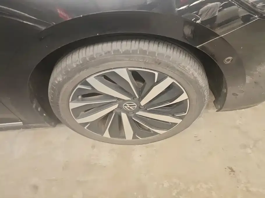 Volkswagen Passat — фото 8