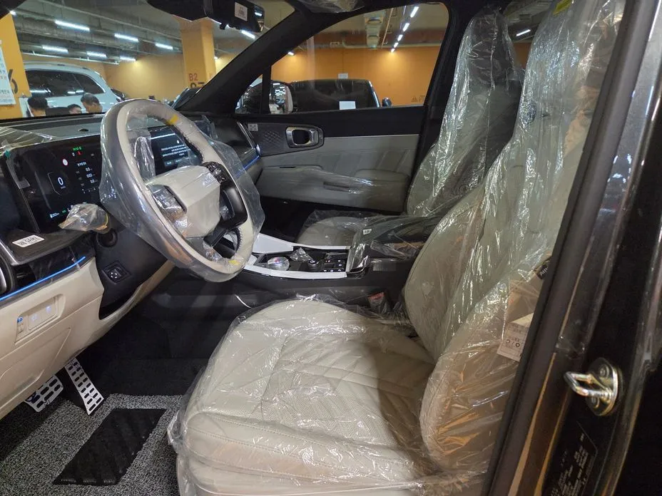 Kia Sorento — фото 10