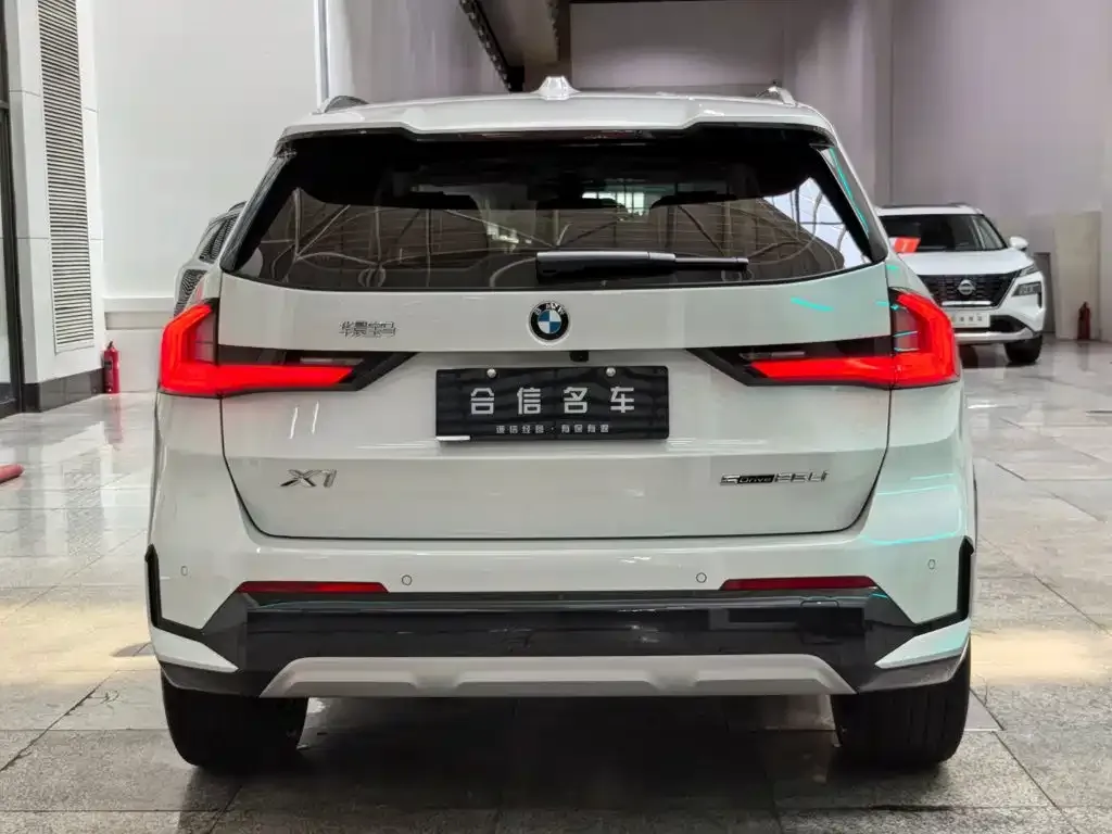 BMW X1 — фото 2