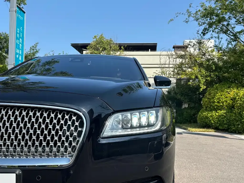 Lincoln Continental — фото 4