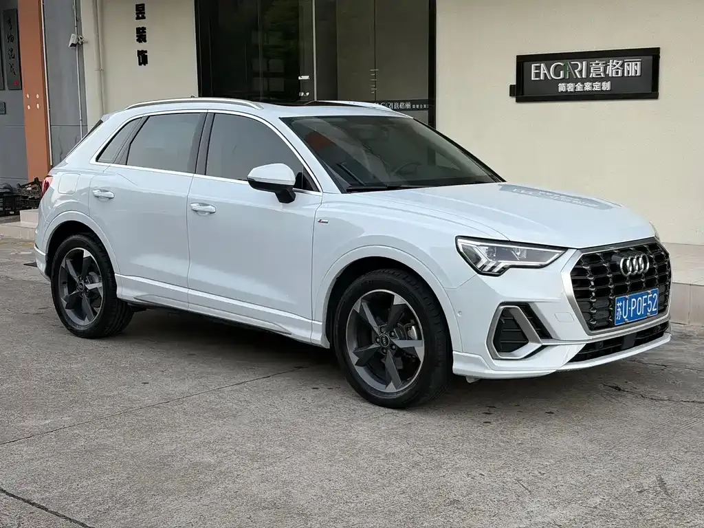 Audi Q3 — фото 10