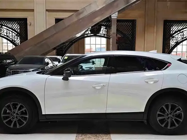 Mazda CX-4 — фото 7